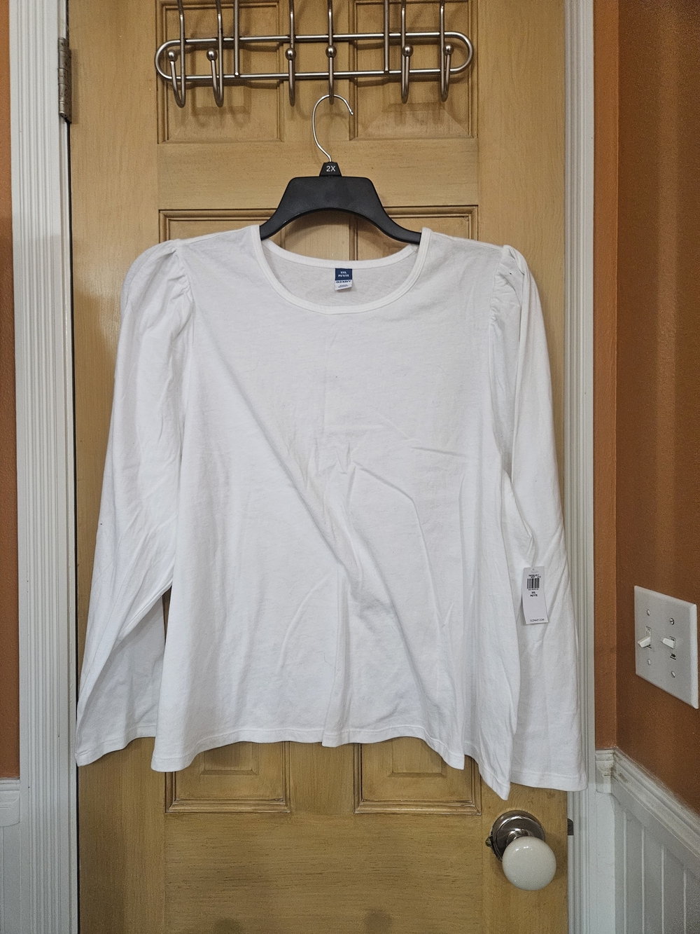 Old Navy Women's White Long-Sleeve Puff Shoulder Tee